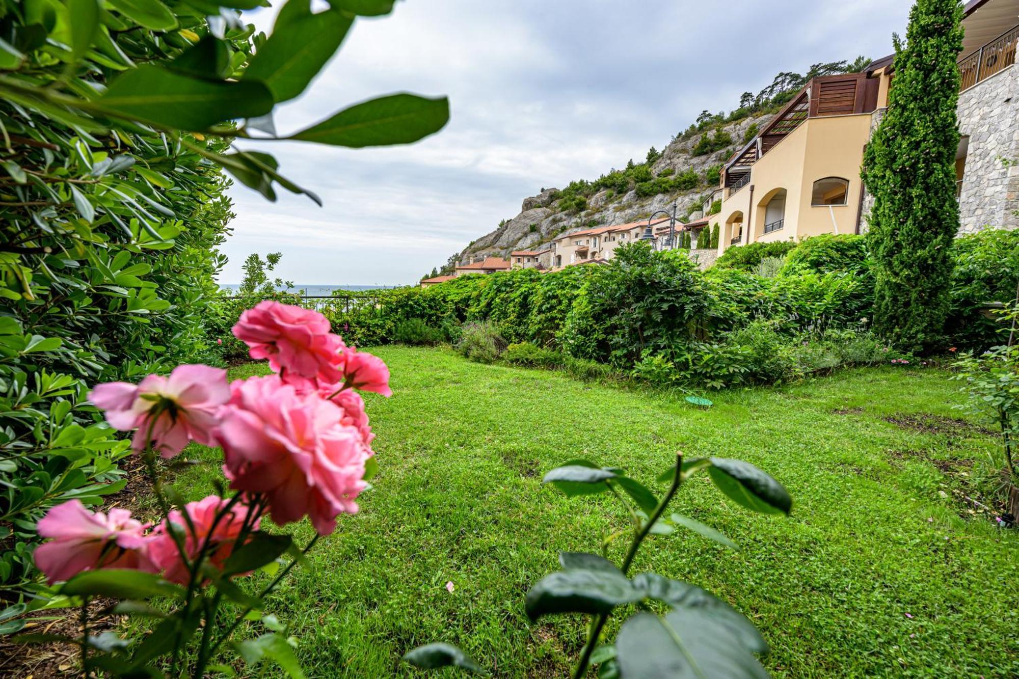 Portopiccolo Apartments With Garden And Beach Included Sistiana Extérieur photo